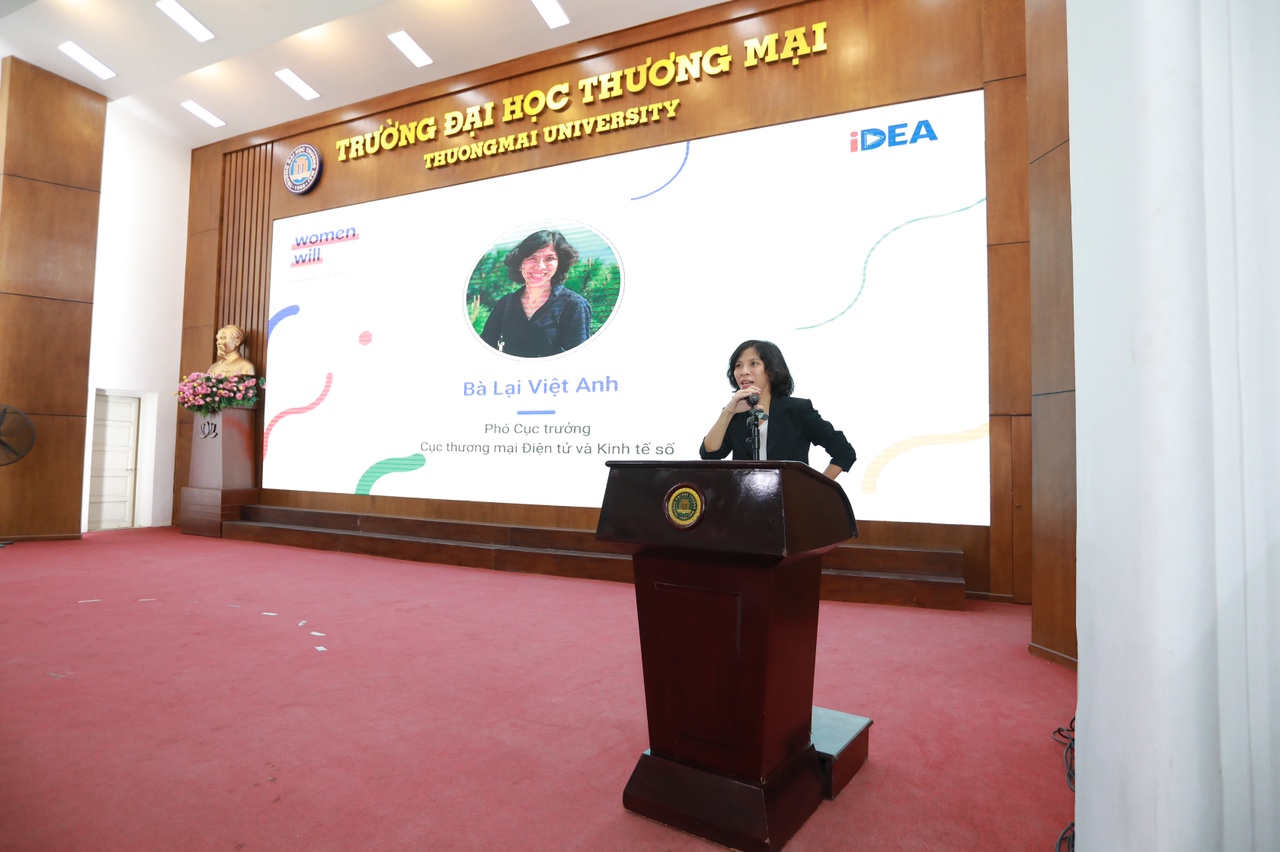 Bà Lại Việt Anh - Phó Cục trưởng Cục Thương mại điện tử và Kinh tế số