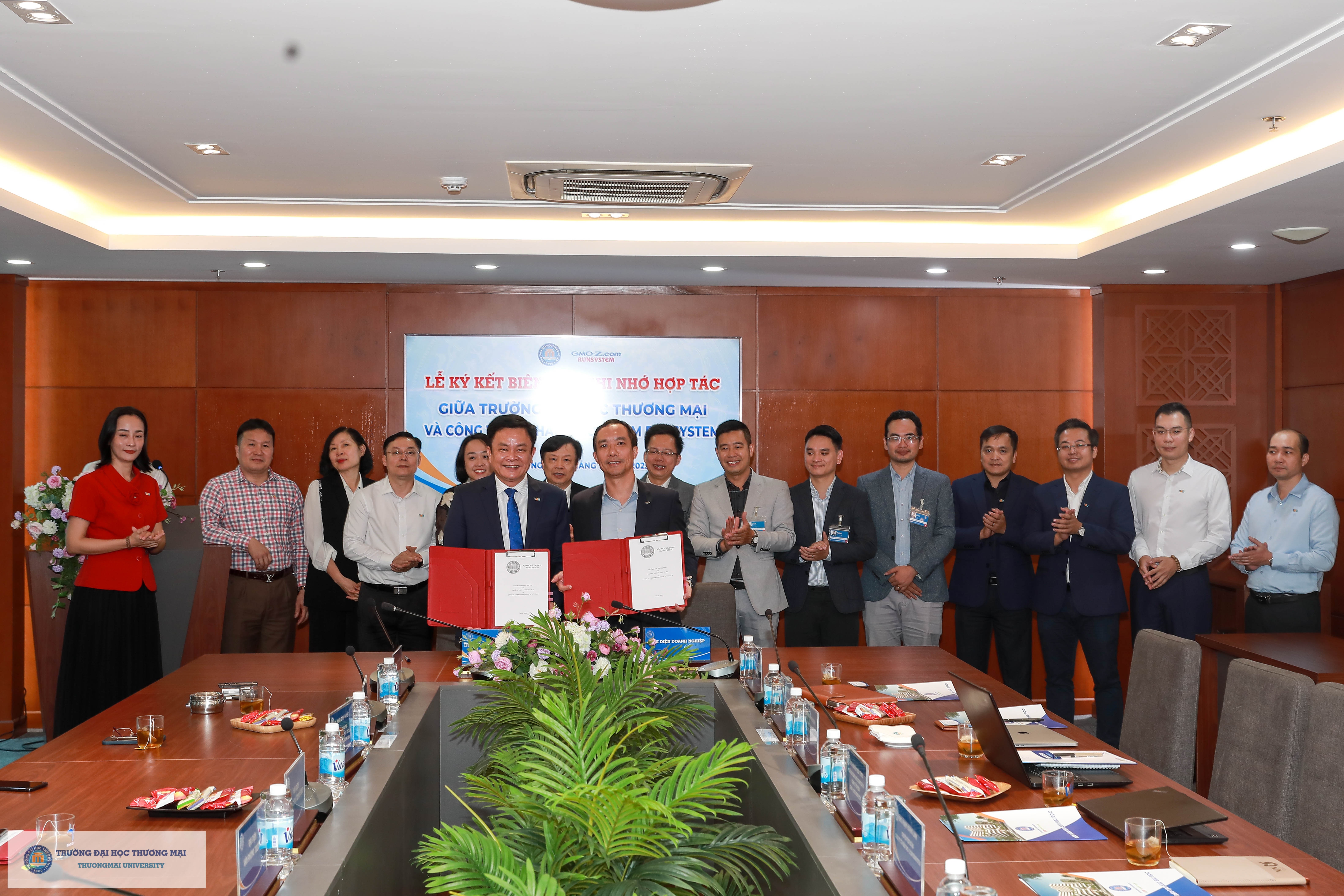 Lễ ký Biên bản ghi nhớ hợp tác giữa Trường Đại học Thương mại và Công ty Cổ phần GMO-Z.COM RUNSYSTEM