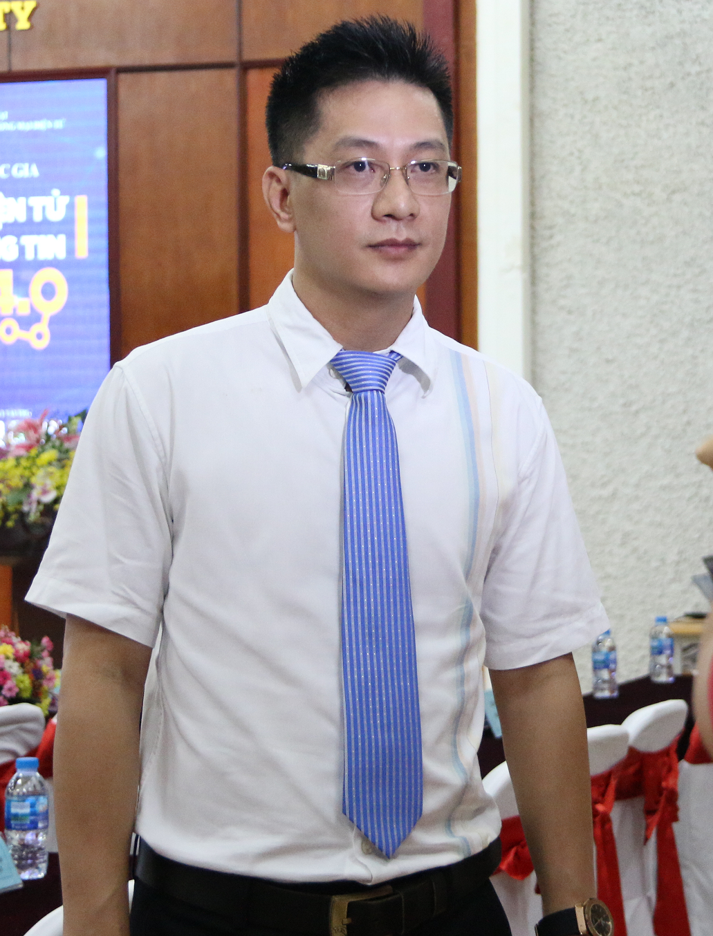 Trưởng Khoa: TS Nguyễn Trần Hưng